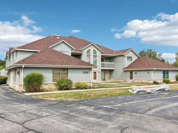 3646 East Barbara COURT #2, Oak Creek, WI 53154