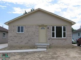 19778-14 Mile, Roseville, MI 48066