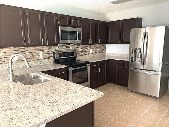 3rd image of 3669 Okeechobee Cir