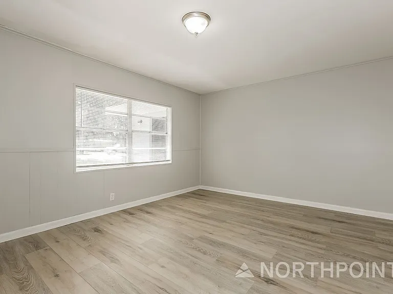 1510 S Miller Rd — Photo 12