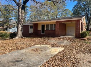 589 Pierce Dr W, Macon, GA