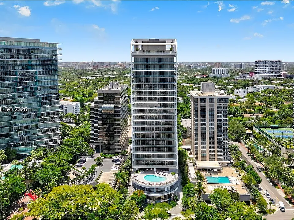 2655 S Bayshore Dr #409