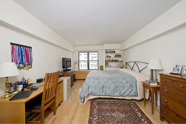 Sold by Stribling | media 18