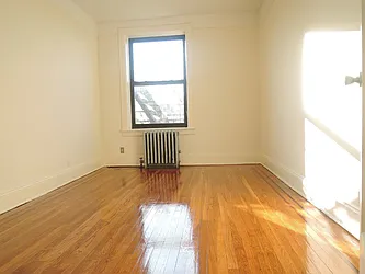 Rented by NYLA Realty