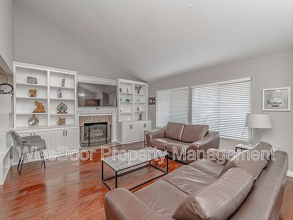 5th image of 1537 Fairwood Way