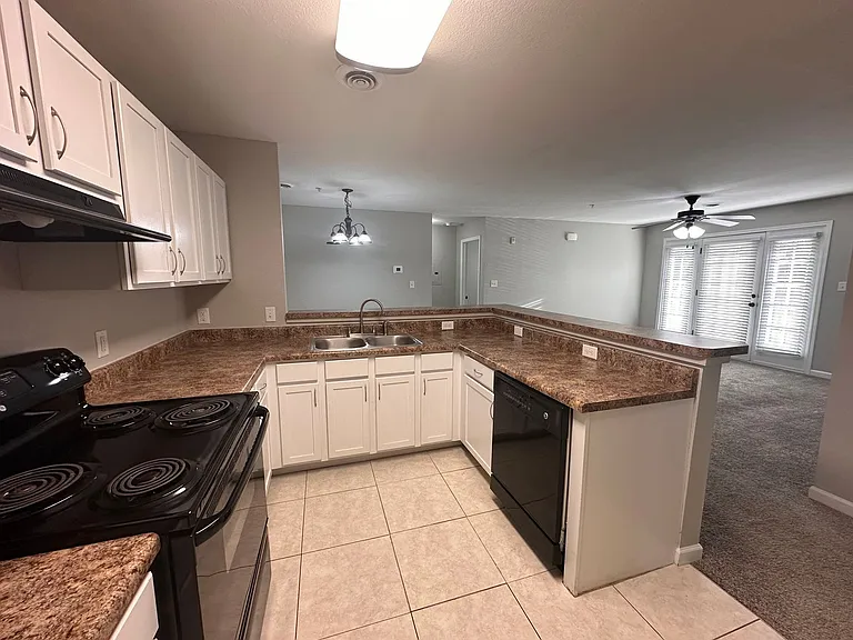 Maple Sunset Apartment Homes — Photo 63