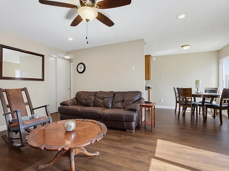 3454 Castle Glen Dr #102 — Photo 4