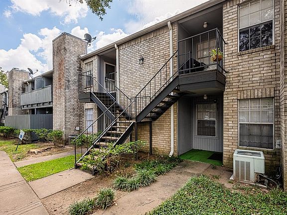 2nd image of 9700 Leawood Blvd APT 2106