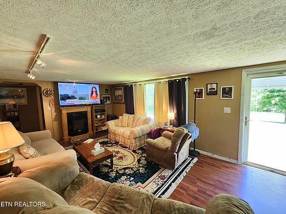 5th image of 8938 Old Maynardville Pike
