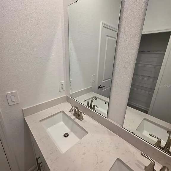 5637 Nina Way — Photo 6