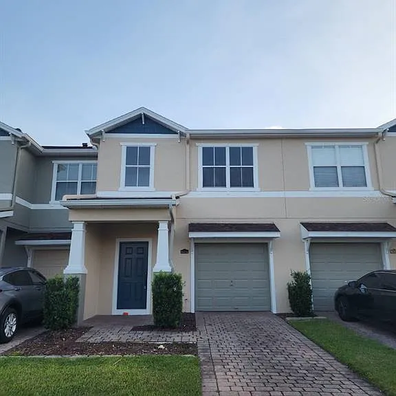 16436 Cedar Crest Dr — Photo 1