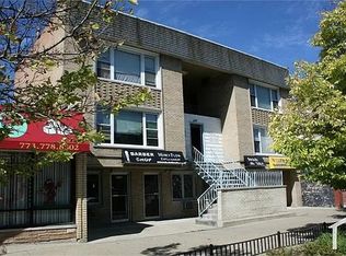 8120 S Kedzie Ave #2, Chicago, IL