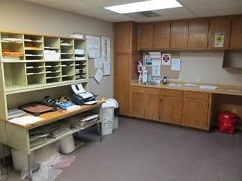 4th image of 1300 S Elmira Ave