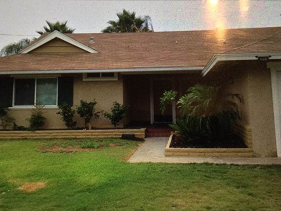 3rd image of 1125 Alta Vista Ave