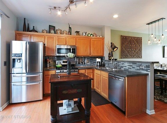 3rd image of 106 Village Station Ln
