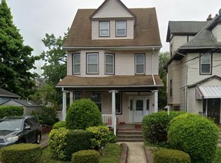 32 Sidney St, New Rochelle, NY 10801