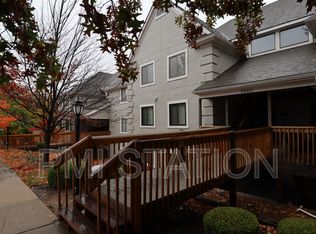 5860 Park St APT 11, Shawnee, KS 66216