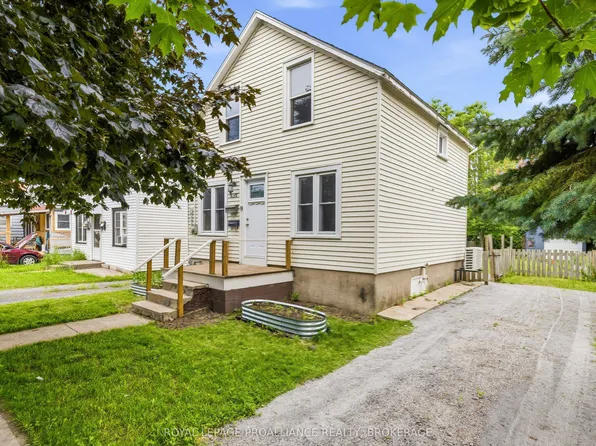 636 Macdonnell St, Kingston, ON K7K 4X3