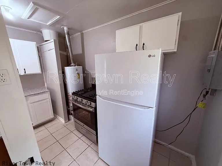 3300 Baskin St — Photo 6