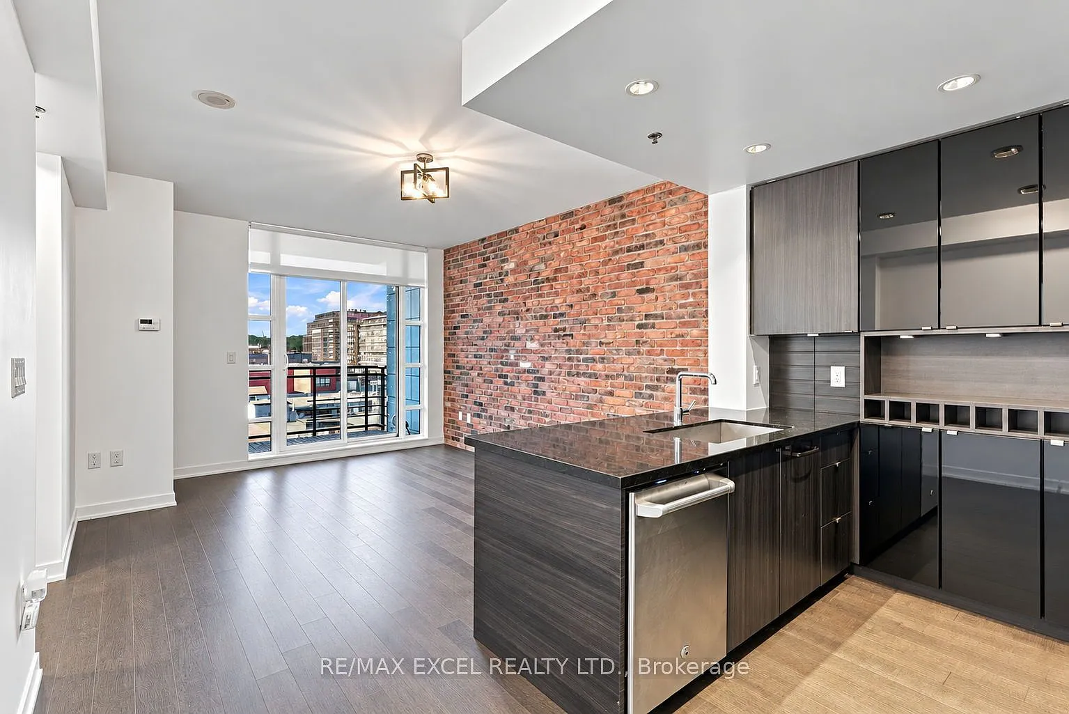 Showcase Loft — Photo 4