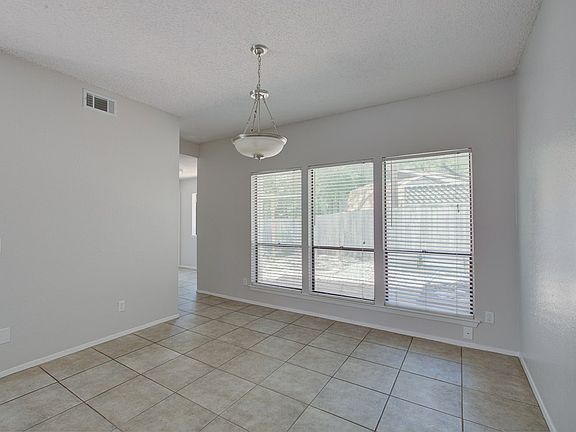 5th image of 8402 Tallwood Dr #A