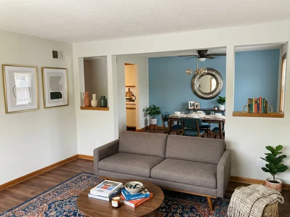 6 N Transit Hill Dr APT 6, Depew, NY 14043