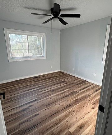 5th image of 1108 S Mitchell Ave