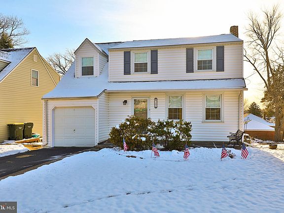 2nd image of 304 Woodlawn Ave