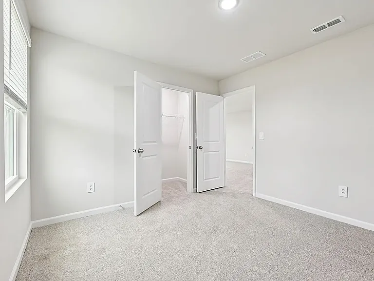 54 White Birch Ln — Photo 3