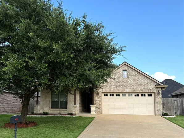 228 Passendale Ln, College Station, TX 77845