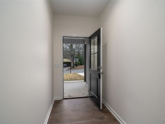 4th image of 2319 21st St E