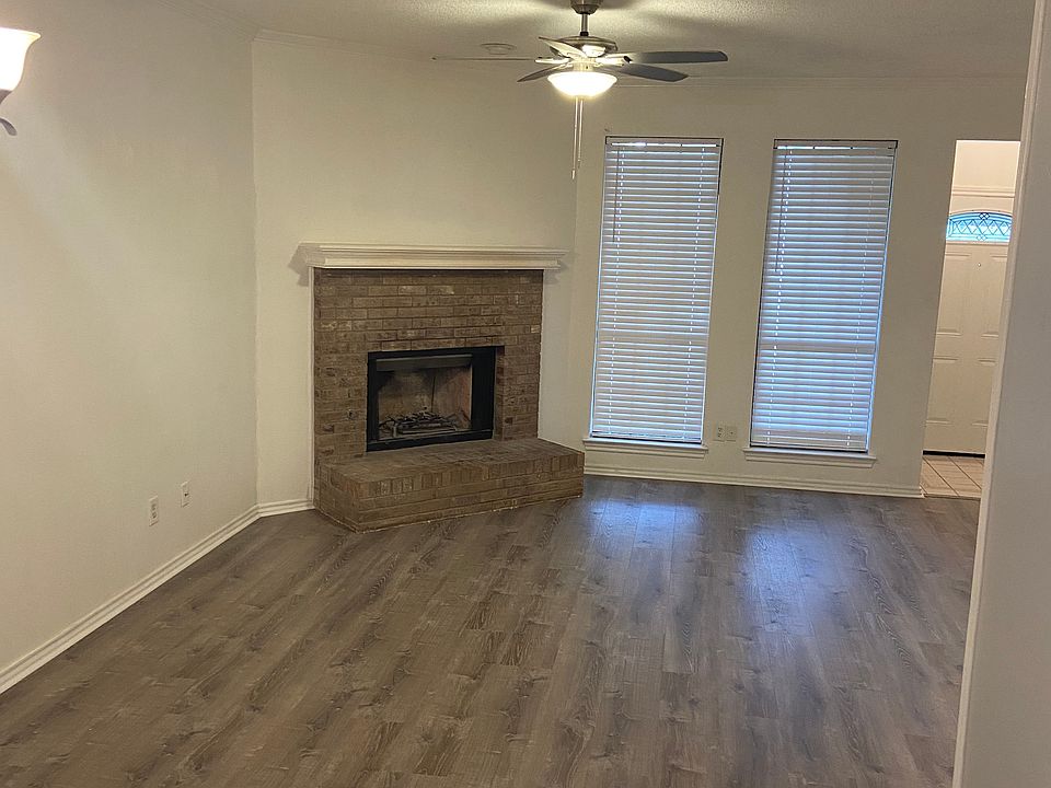 2nd image of 134 Larchbrook Dr