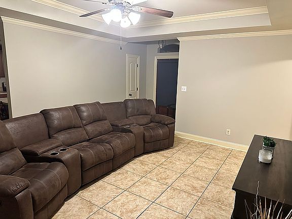 3rd image of 1408 Bonnet St