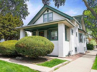 448 Circle Ave, Forest Park, IL 60130