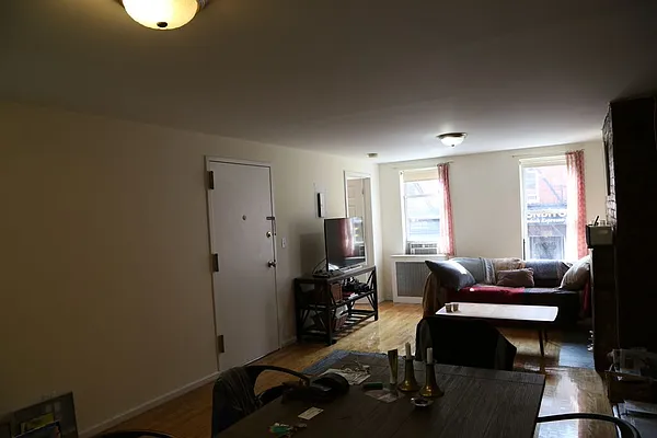 Rented by Rapid Realty Cobble Hill | media 26