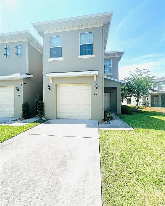 470 Lake Shore Pkwy