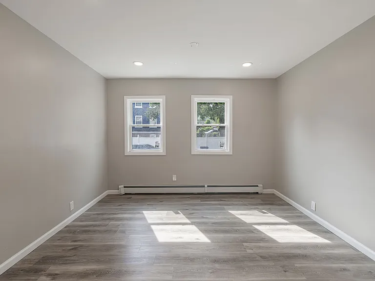 121 Hillview Ave #B — Photo 6