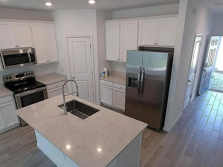 105 Boracay Cir — Photo 15