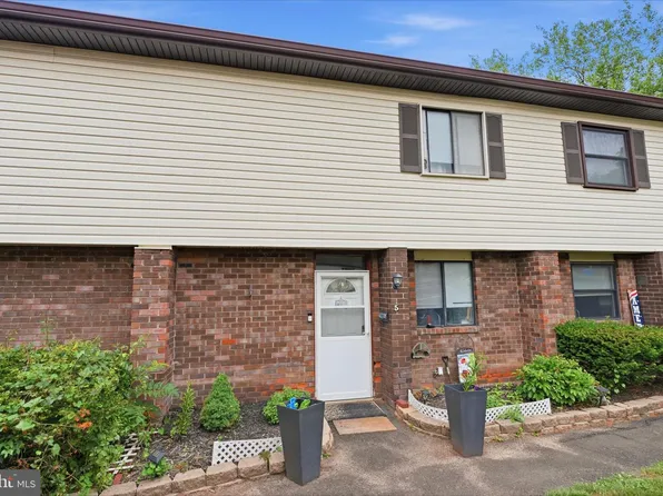 5 Concord Pl #C, Hatboro, PA 19040