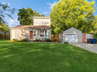 3914 52nd St, Des Moines, IA 50310