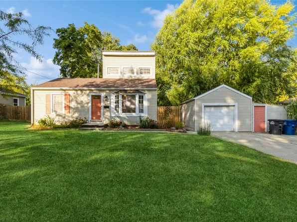 3914 52nd St, Des Moines, IA 50310