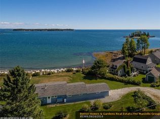 18 Ginn Point Rd, Owls Head, ME 04854