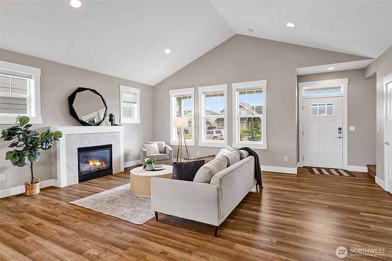 5th image of 2760 Jessie Court