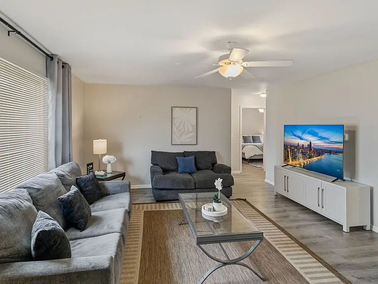 119 W Rockland Rd #2-B — Photo 2