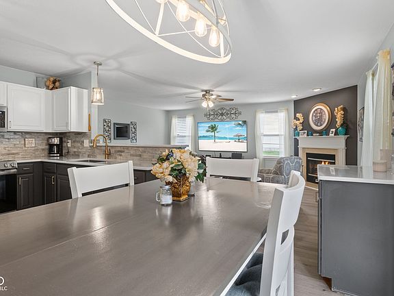 2nd image of 4804 Spring Flower Ct