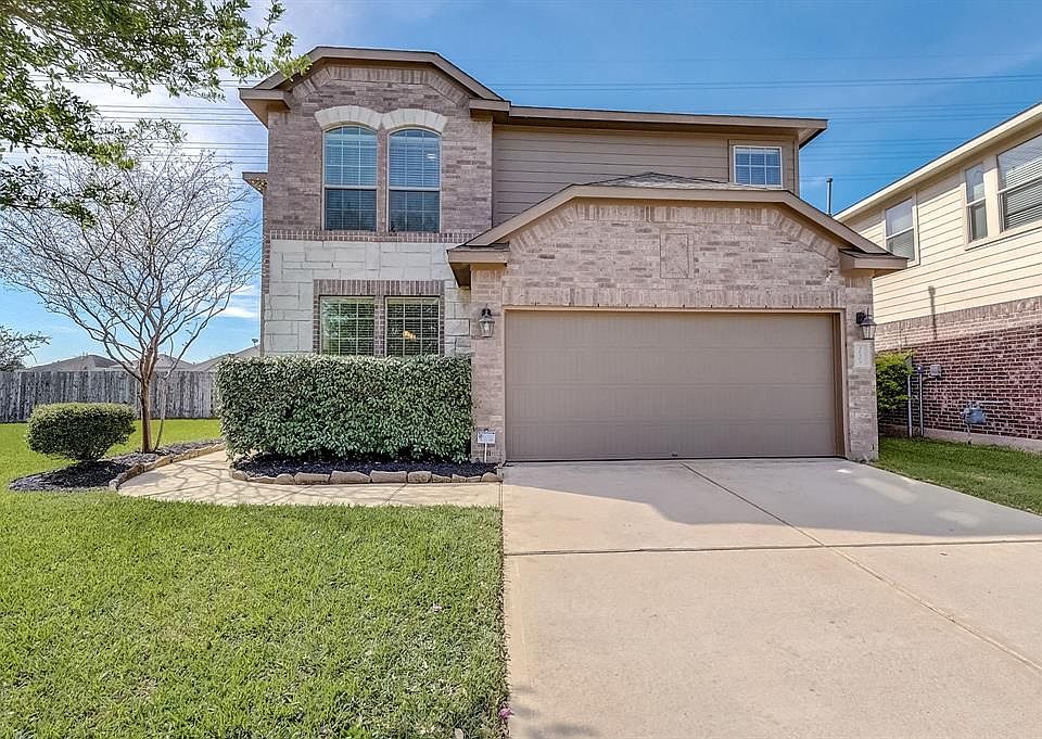 1st image of 26803 Glacier Creek Dr