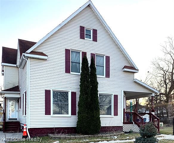 1st image of 160 E Judson St