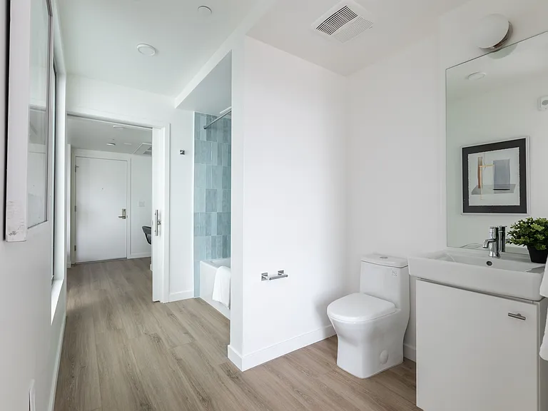 4575 Santa Monica Blvd #202 — Photo 9