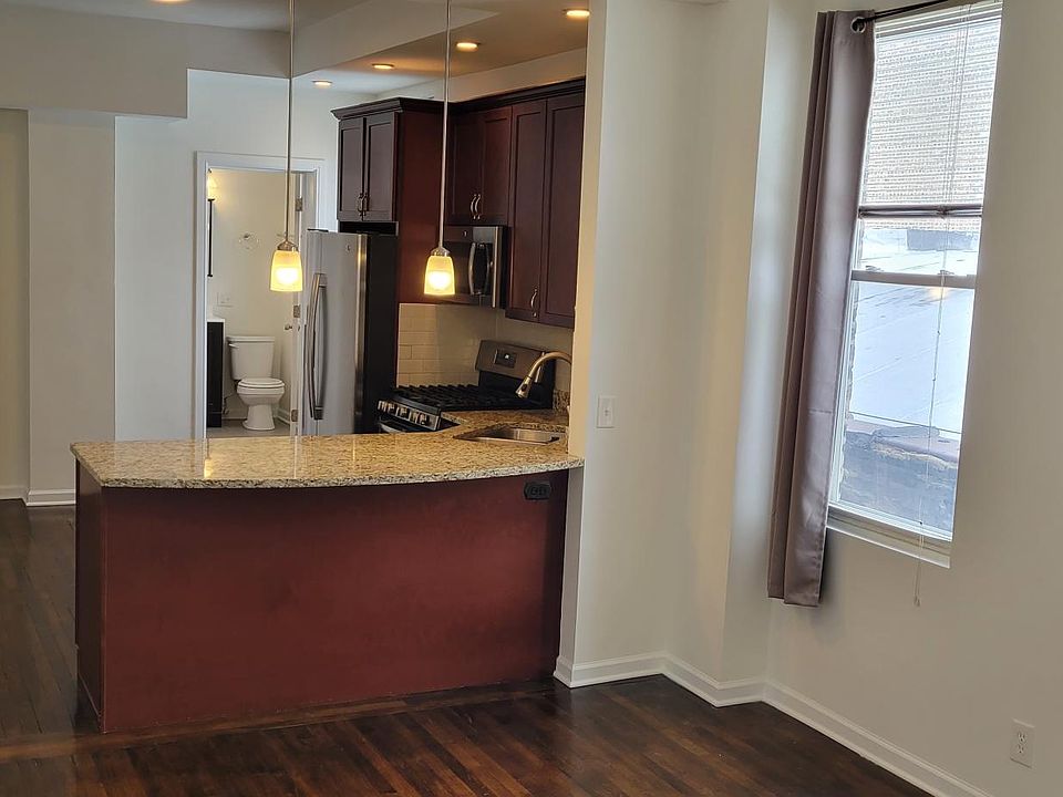 1st image of 1808 W Chicago Ave #2F