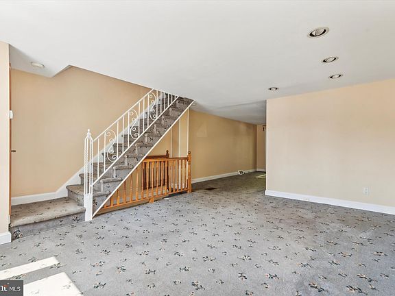 3rd image of 1106 Brookwood Ln
